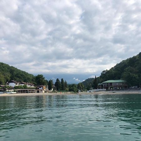 Золотая Бухта База Отдыха Pizunda Exterior photo